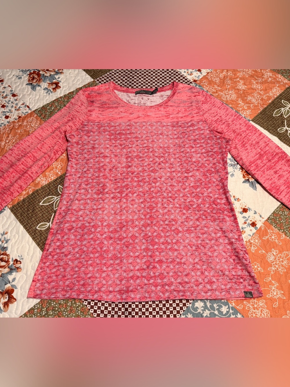 prAna Pink Long Sleeve Graphic Tee Medium Organic Cotton Casual Top